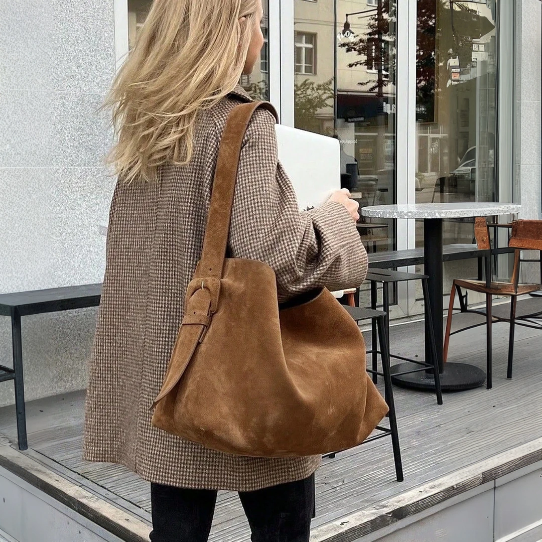 跨境新款大容量单肩包通勤2025秋夏百搭棕色气磨砂百搭单肩水桶包