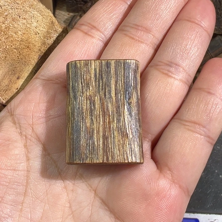 沉香沉香碎屑红棋楠沉香块料5.4克