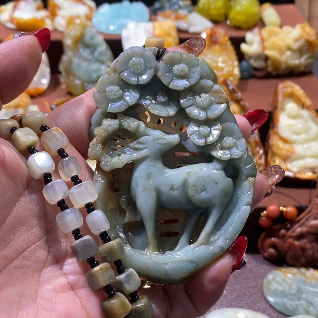 蛇纹石玉颈饰未镶嵌
