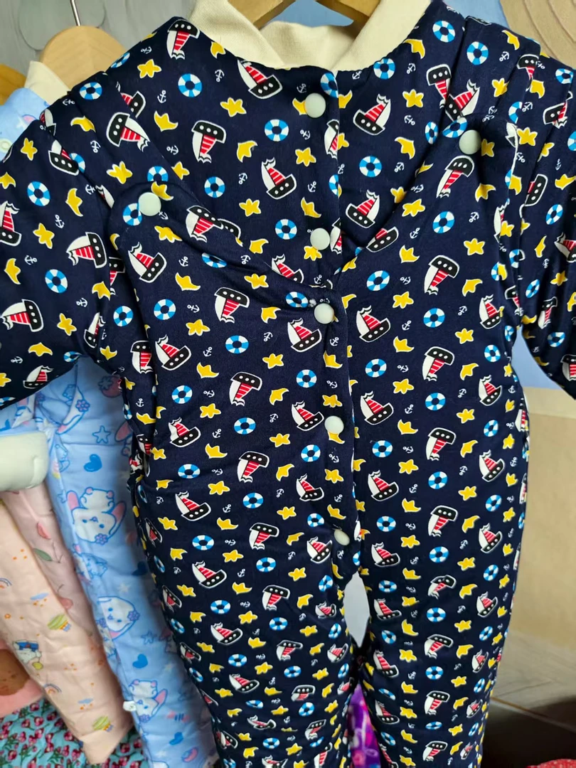 藏青色小星星手工棉花衣牛奶丝棉上下背带套装