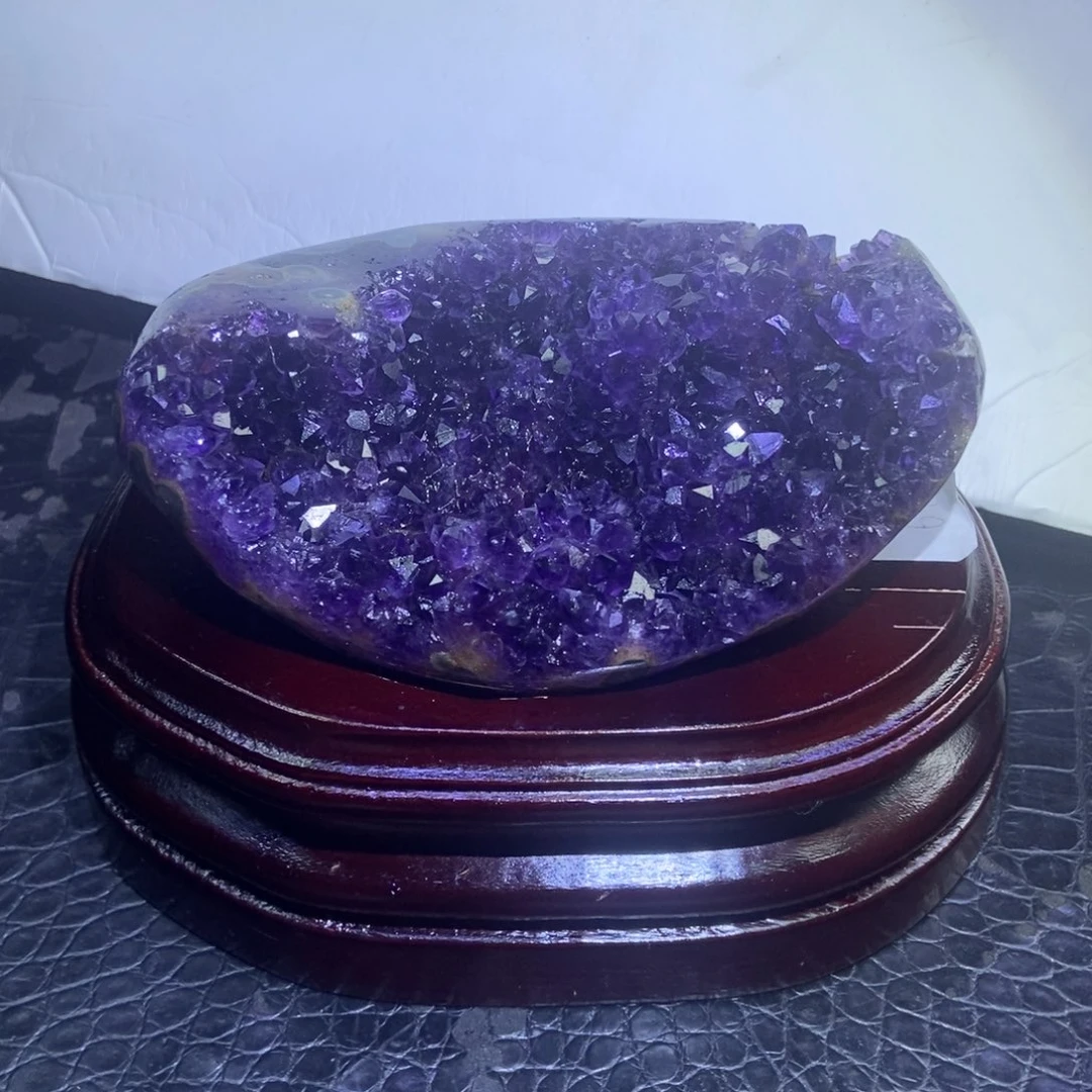 未镶嵌水晶大型摆件（非配饰）