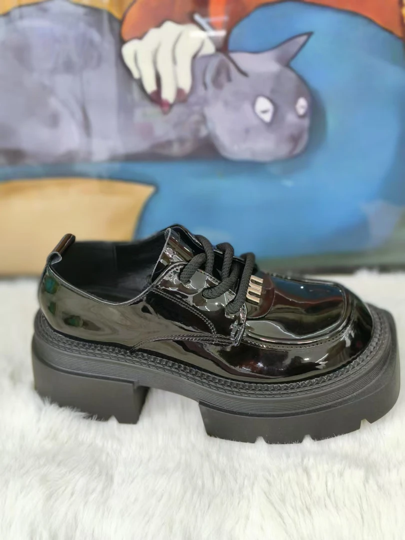 8865-1/36【新疆包邮】小皮鞋增高复古黑色亮面英伦风百搭乐福鞋