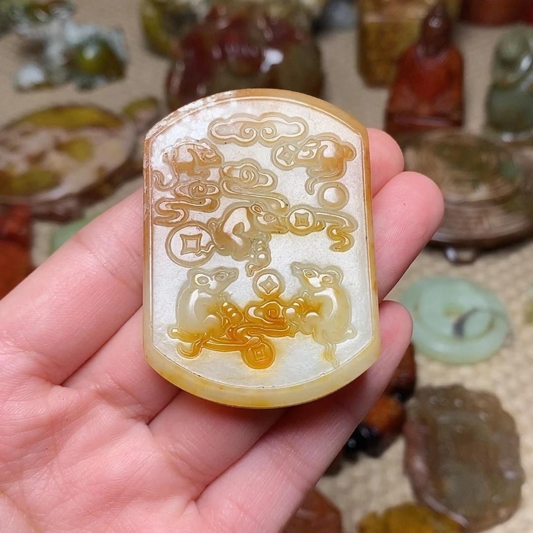 蛇纹石玉未镶嵌颈饰