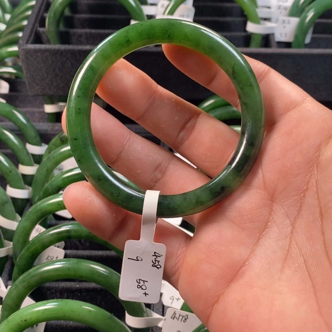 和田玉（碧玉）未镶嵌手镯58