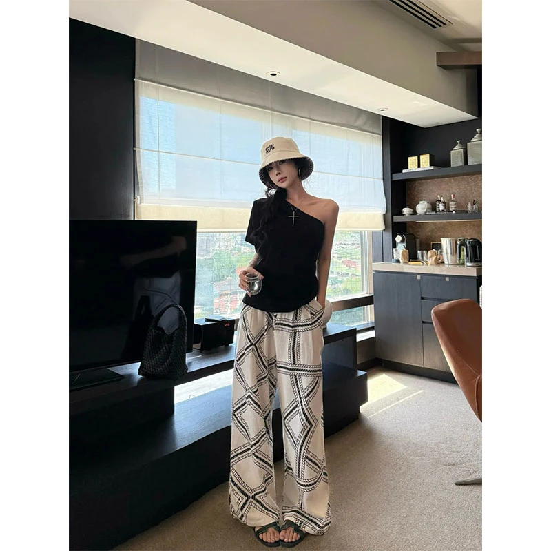 夏季新款修身显瘦气质时尚网红设计感斜肩上衣休闲时尚宽松长裤