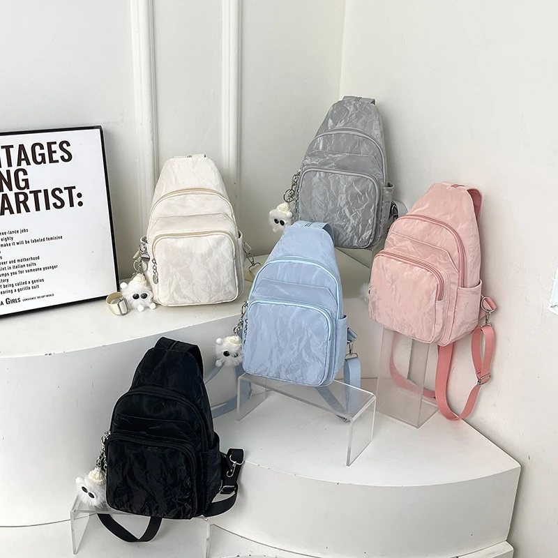 2024新款多功能时尚百搭休闲小双肩包女三用轻便胸包多隔层单肩包