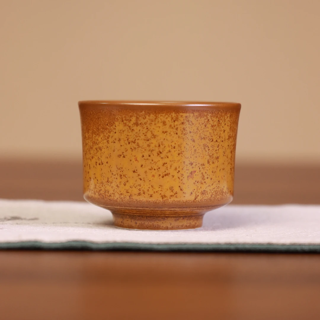 【境悟器】黄金瓷圈足板指杯.2304.中式黄金瓷茶杯茶具品茗杯.BL