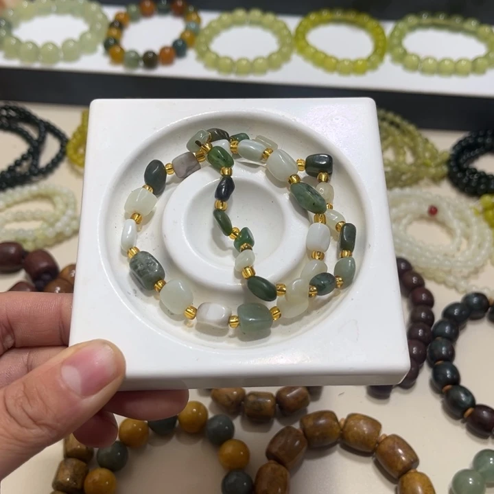 和田玉未镶嵌手链