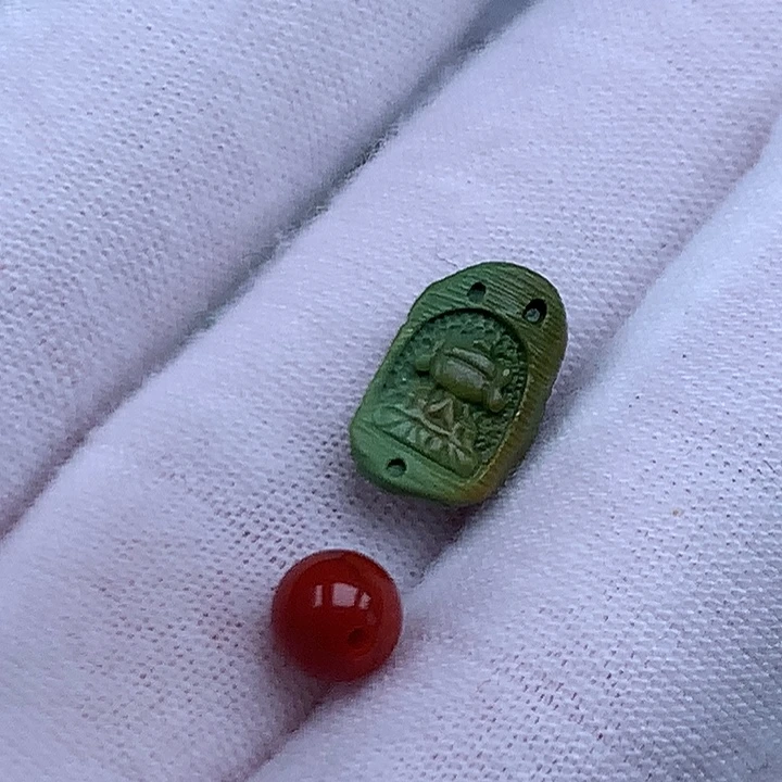 南红玛瑙未镶嵌珠宝奇石