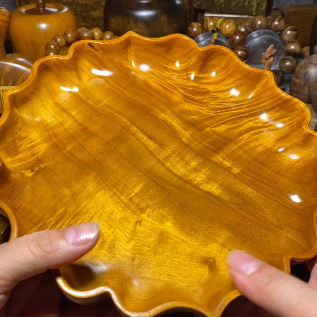 金丝楠花纹水果盘
