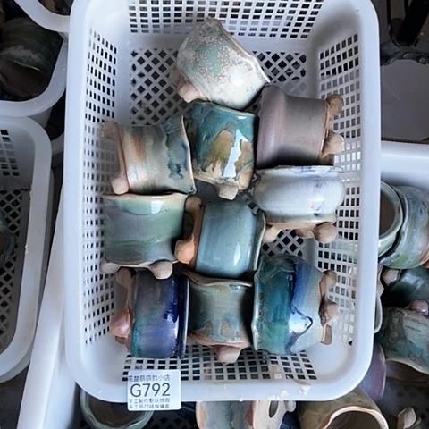 紫砂花盆792微瑕品口径5到6左右有窑裂