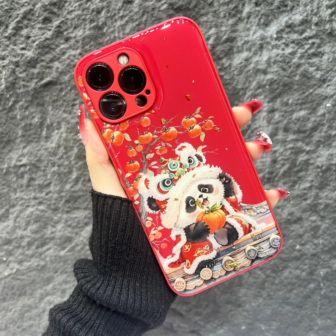 适用苹果16promax新年喜庆15舞狮熊猫14pro高颜值13pro金箔手机壳