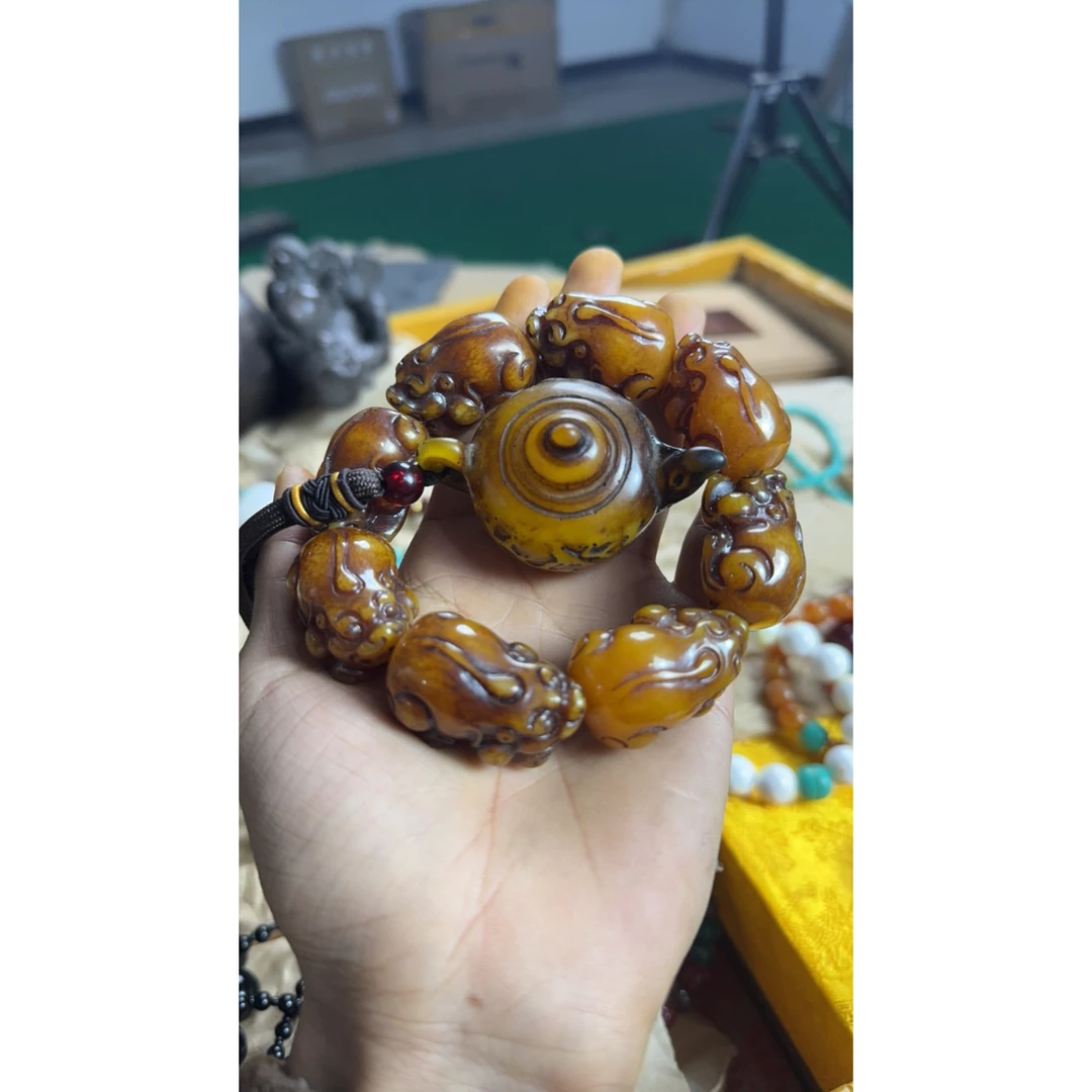 老蜜蜡貔貅手串手把壶