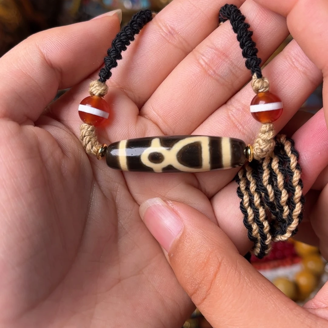 未镶嵌颈饰玛瑙/玉髓（覆膜）财财