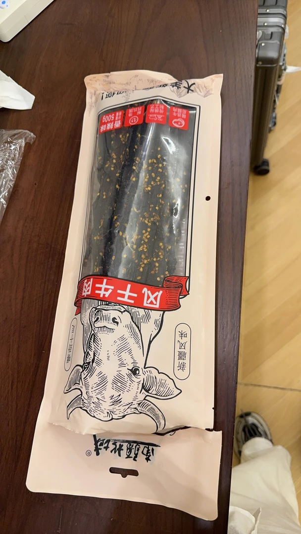 新疆特产风干牛肉干原味香辣味正宗自然风干零食