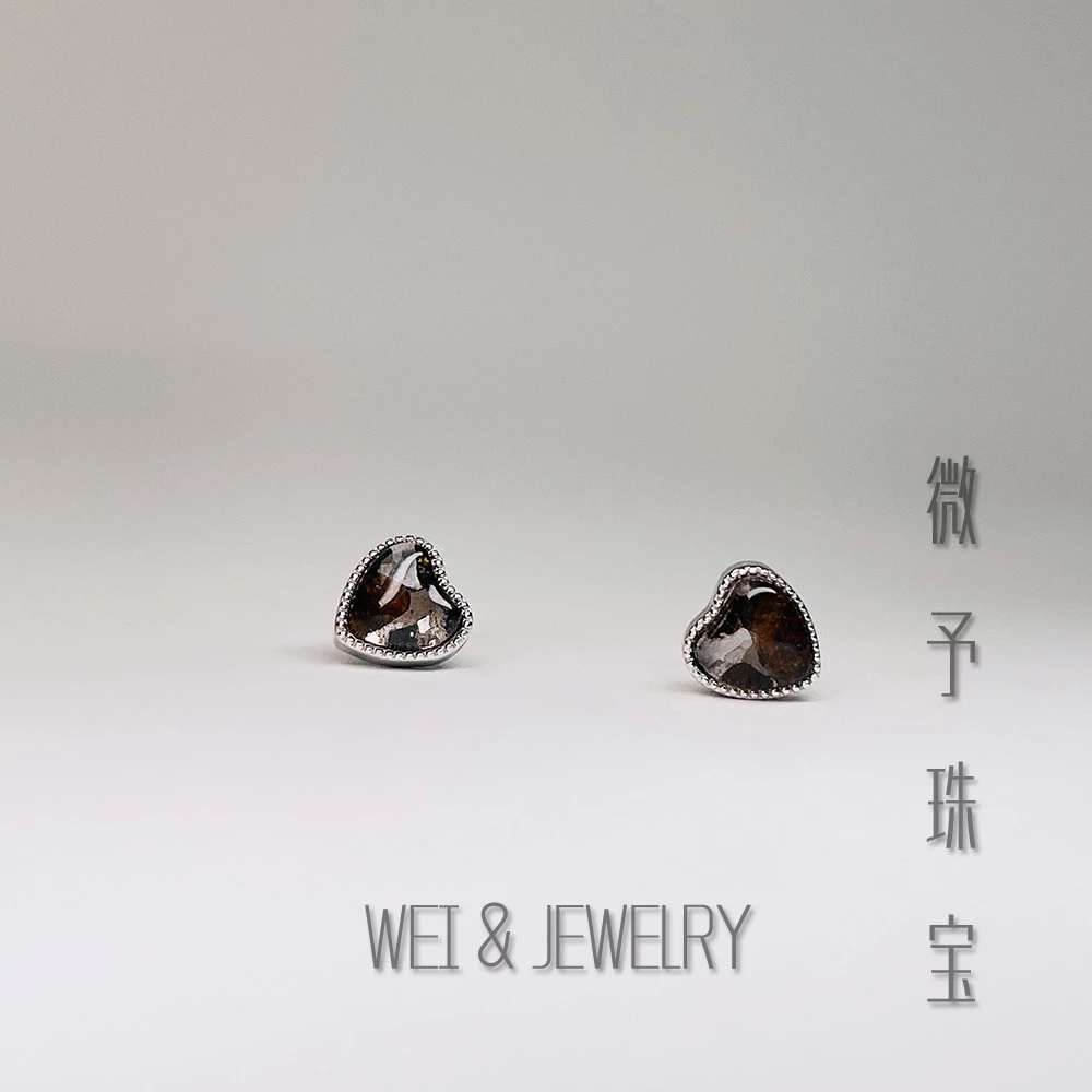 【微予能量】【橄榄天铁】【男女同款】肯尼亚橄榄陨石天铁耳钉随机发一