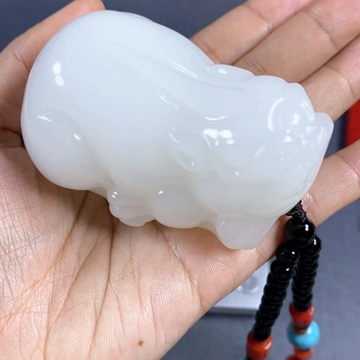 和田玉颈饰未镶嵌