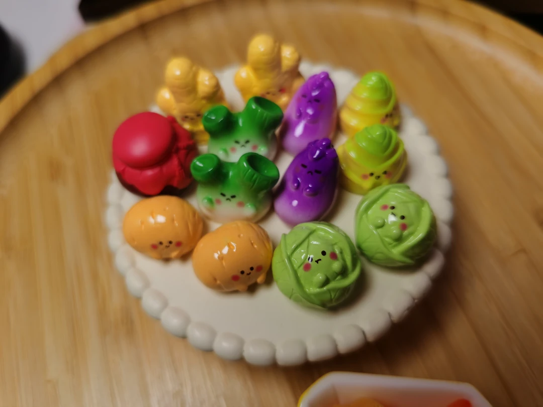 潮玩百款食玩小配件-体验 12 拆对对碰-灯牌关注加 5