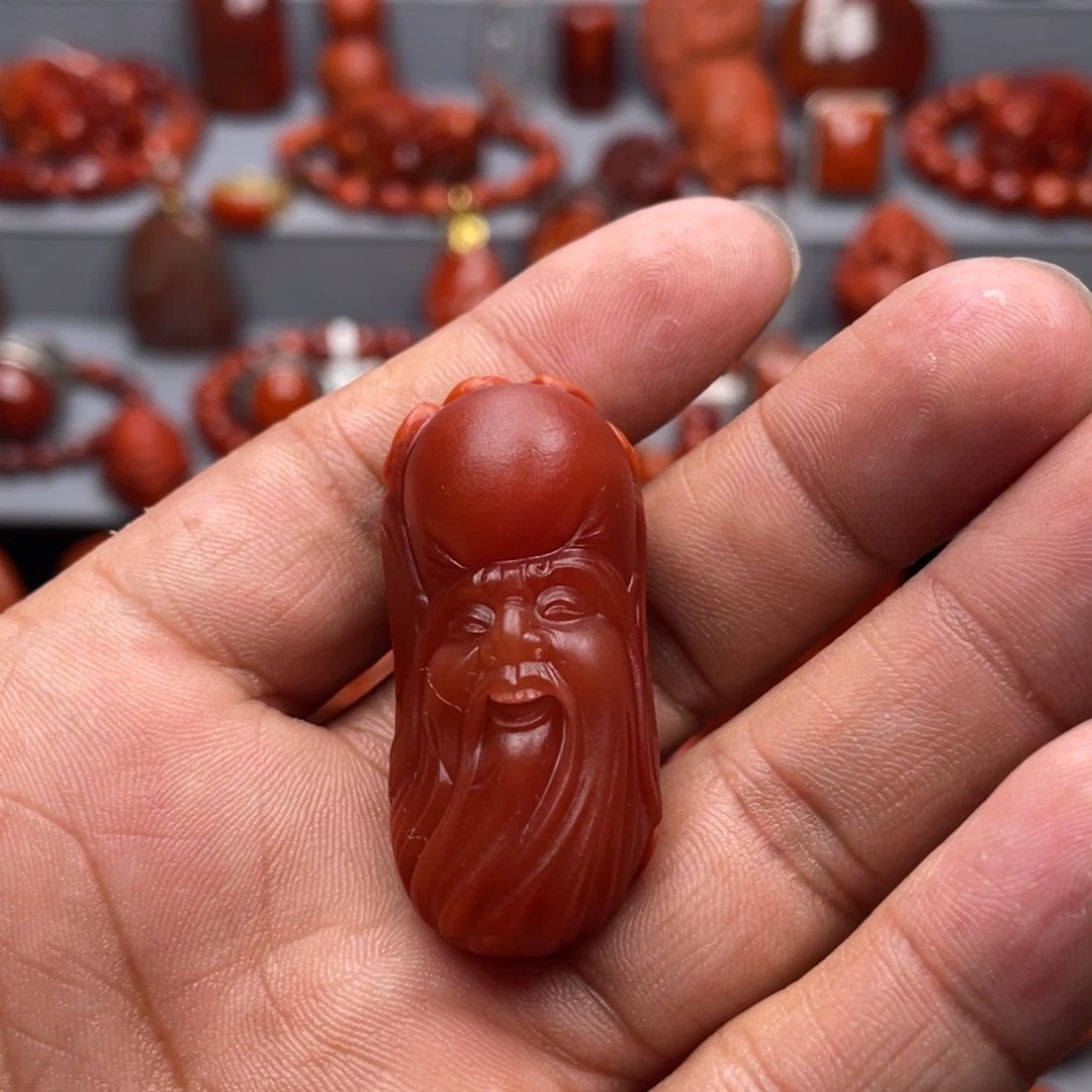 南红玛瑙未镶嵌珠宝奇石吊坠