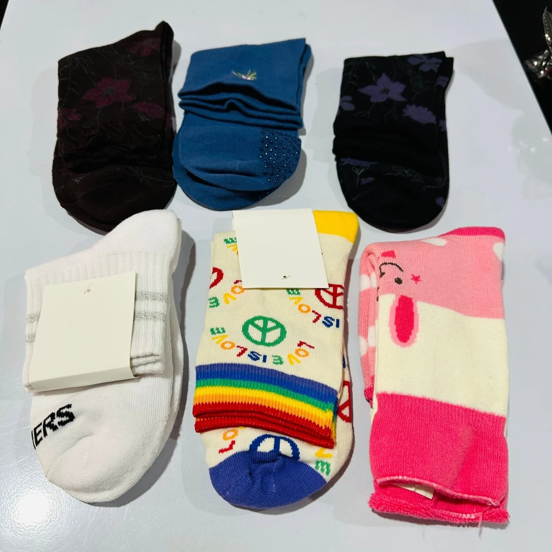 福利直播间（孤品發401--600）长筒潮袜防臭纯色秋冬女士四季款棉袜