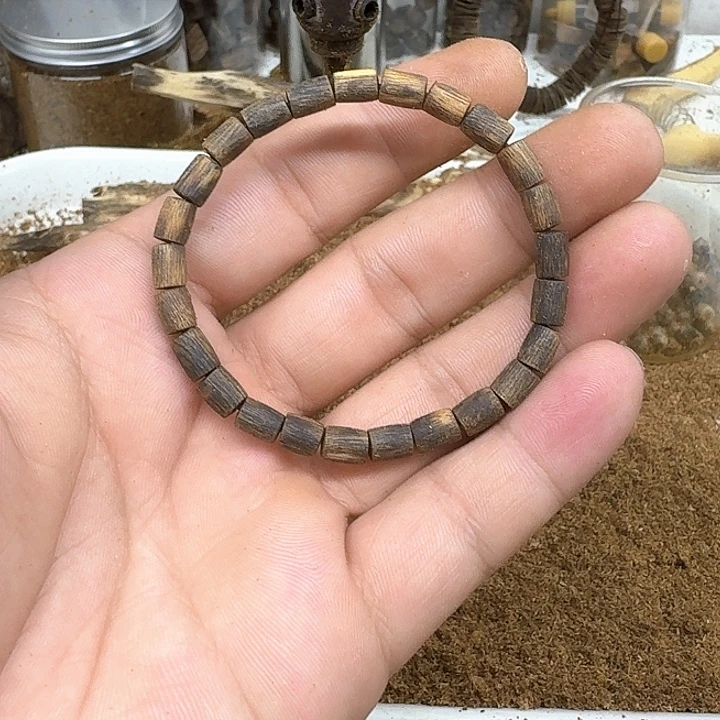 沉香沉香碎屑沉水单圈圈随型05mm