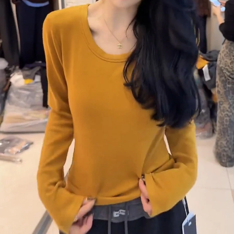 2025新款后背字母通勤风黑色圆领短款女修身T恤LK2506948