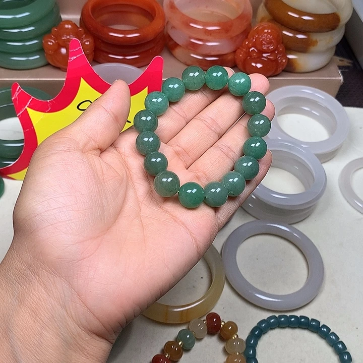 未镶嵌手镯石英质玉