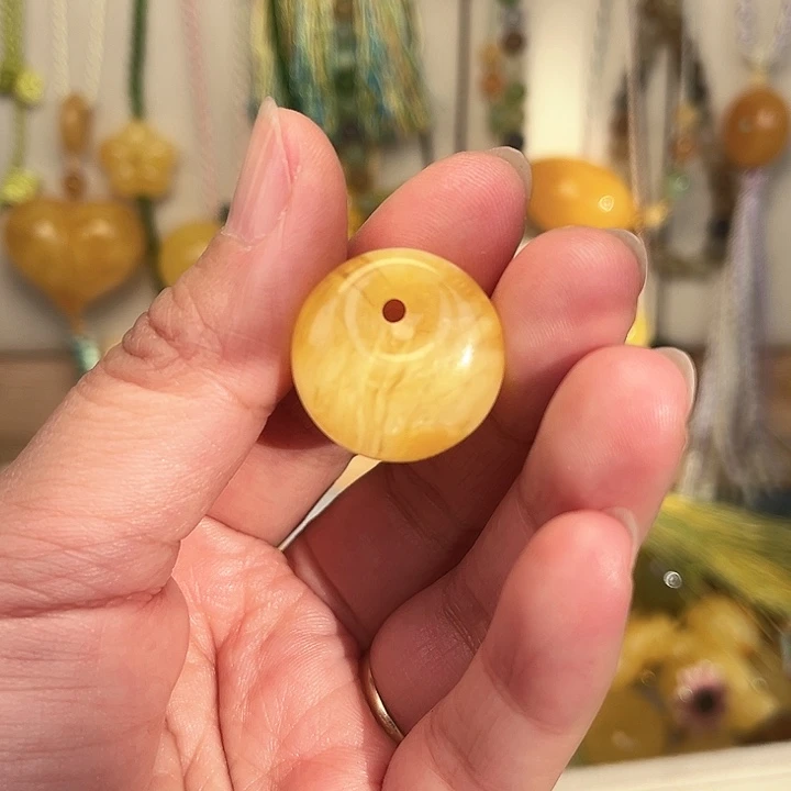 蜜蜡颈饰未镶嵌蜜蜡