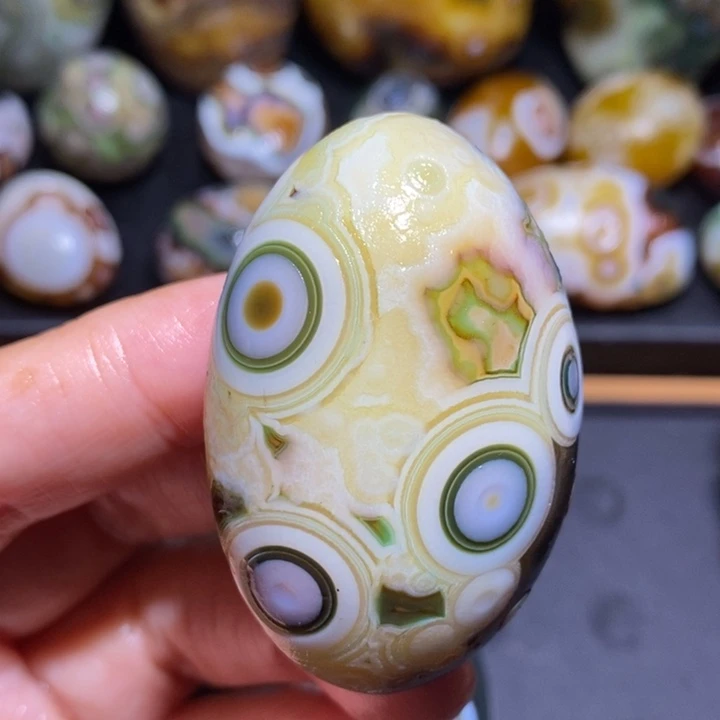 未镶嵌玛瑙/玉髓珠宝半成品73