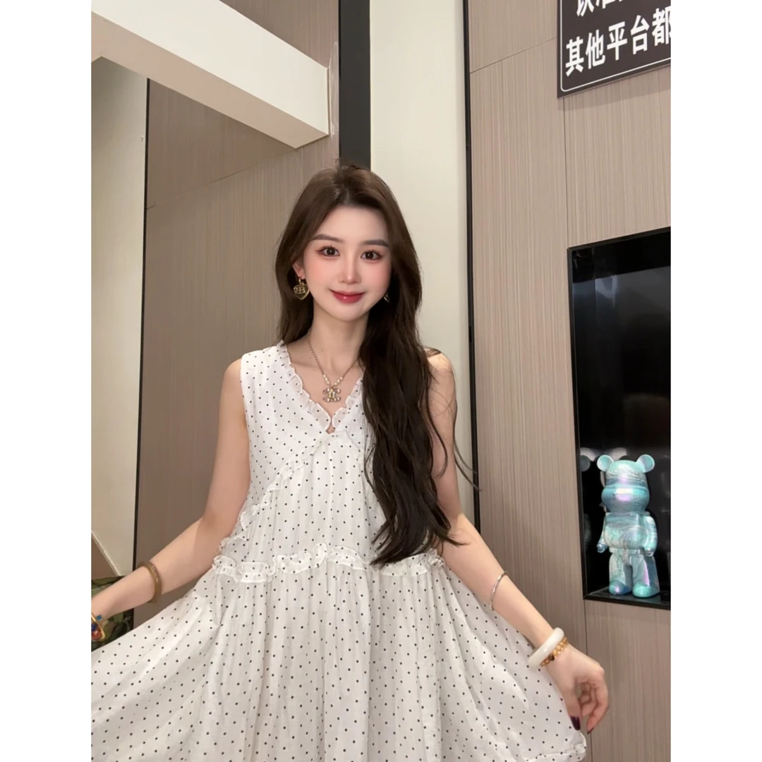 2025夏新款韩系东大门设计感宽松显瘦V领木耳边减龄波点连衣裙女