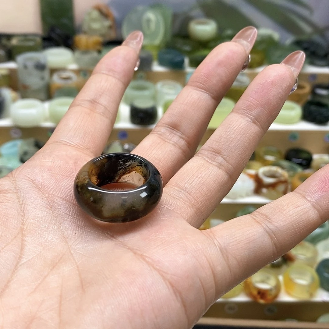 岫玉未镶嵌天然玉石宇****士