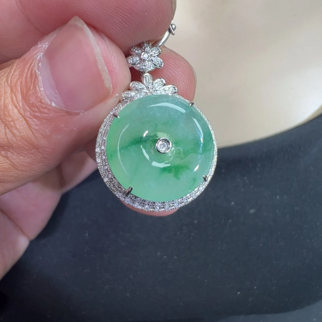 翡翠18K金镶嵌吊坠(不含链)