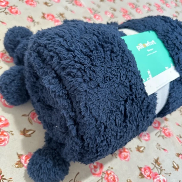 《辉岳》约127x152 蓝色糕糕带球球毛毯 发1个