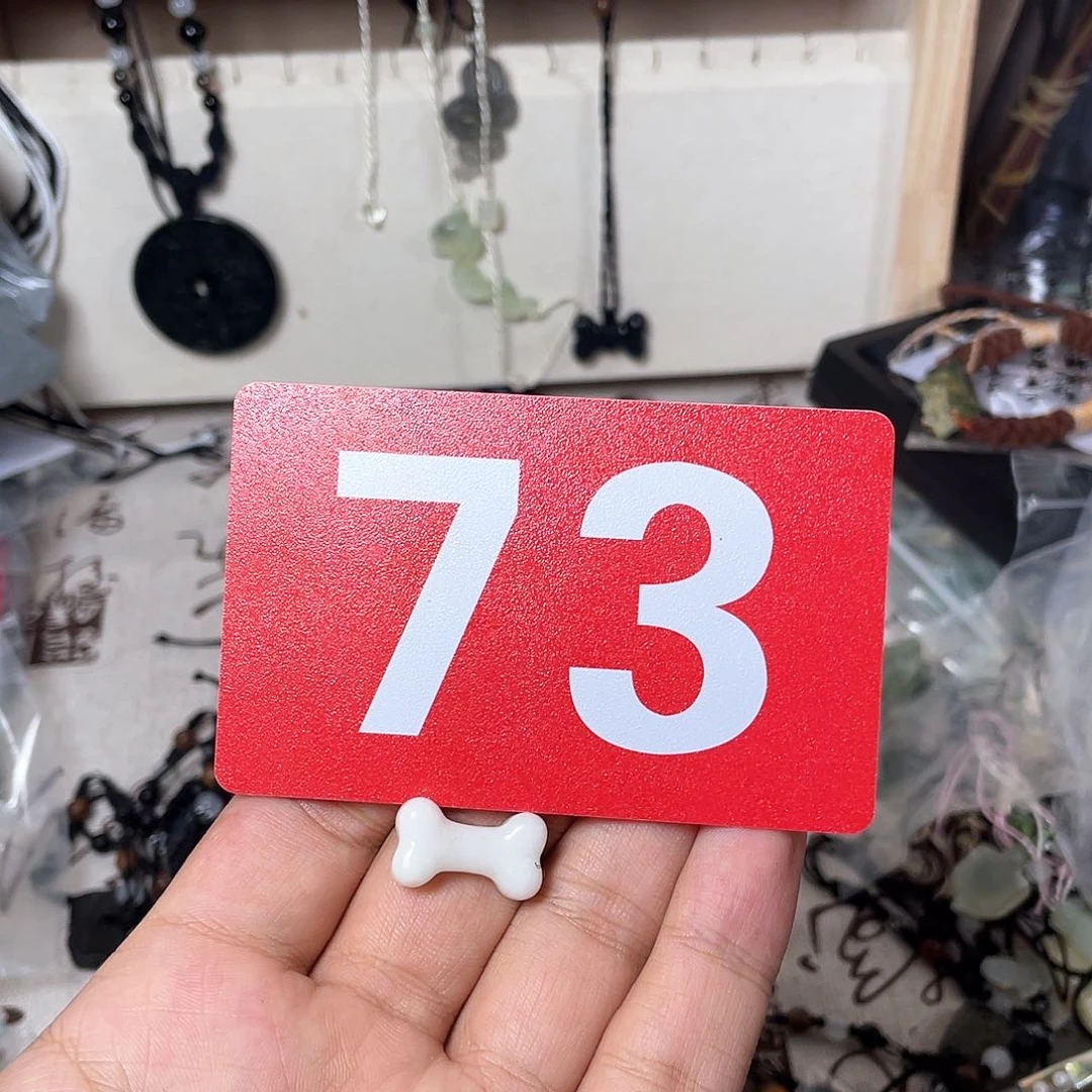 蛇纹石玉颈饰合金玉*