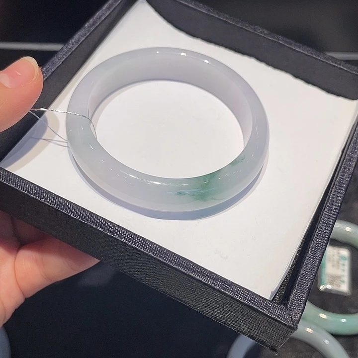 翡翠未镶嵌手镯翡翠手镯