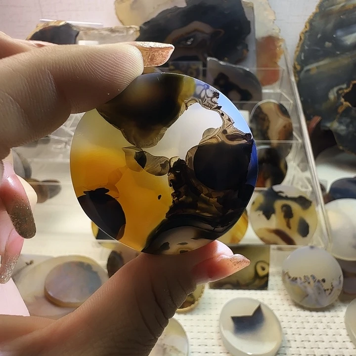 玛瑙/玉髓未镶嵌珠宝奇石