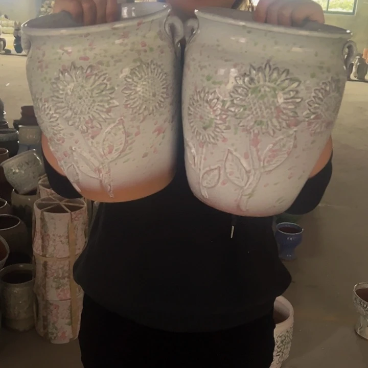 微瑕高度25厘米口径20厘米