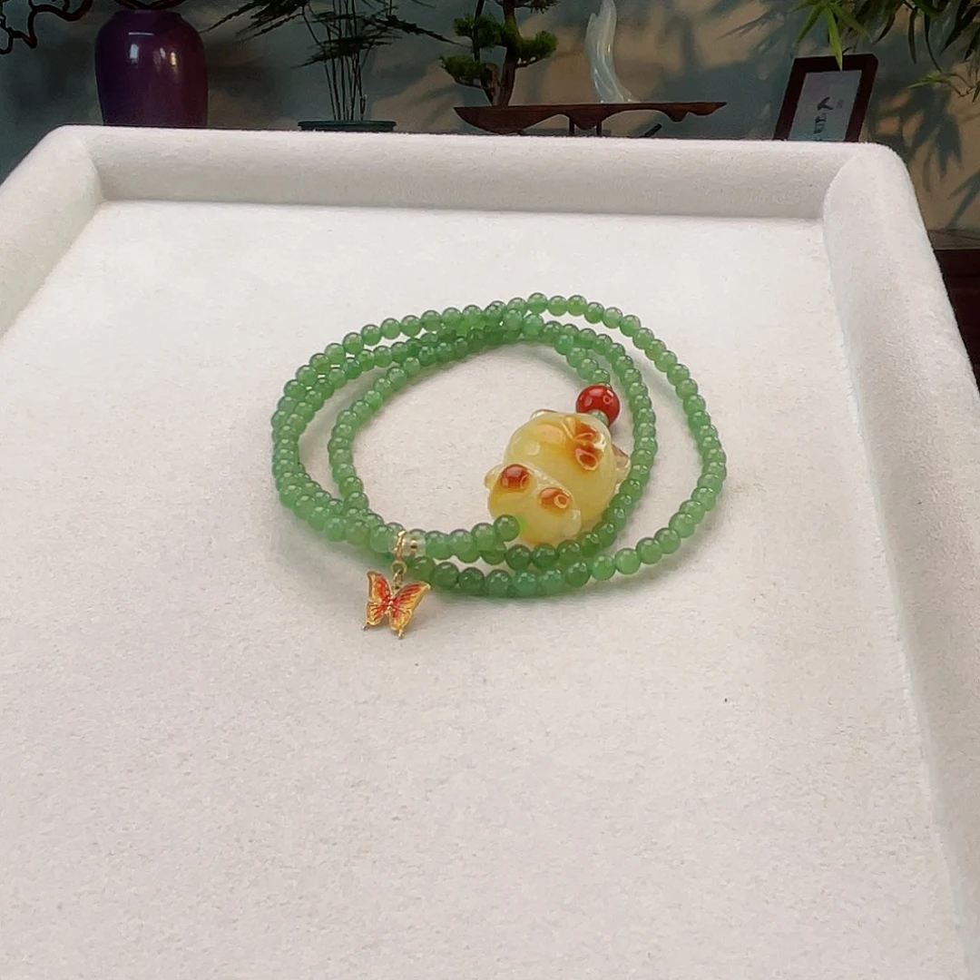 18K金镶嵌颈饰蜜蜡蜜蜡