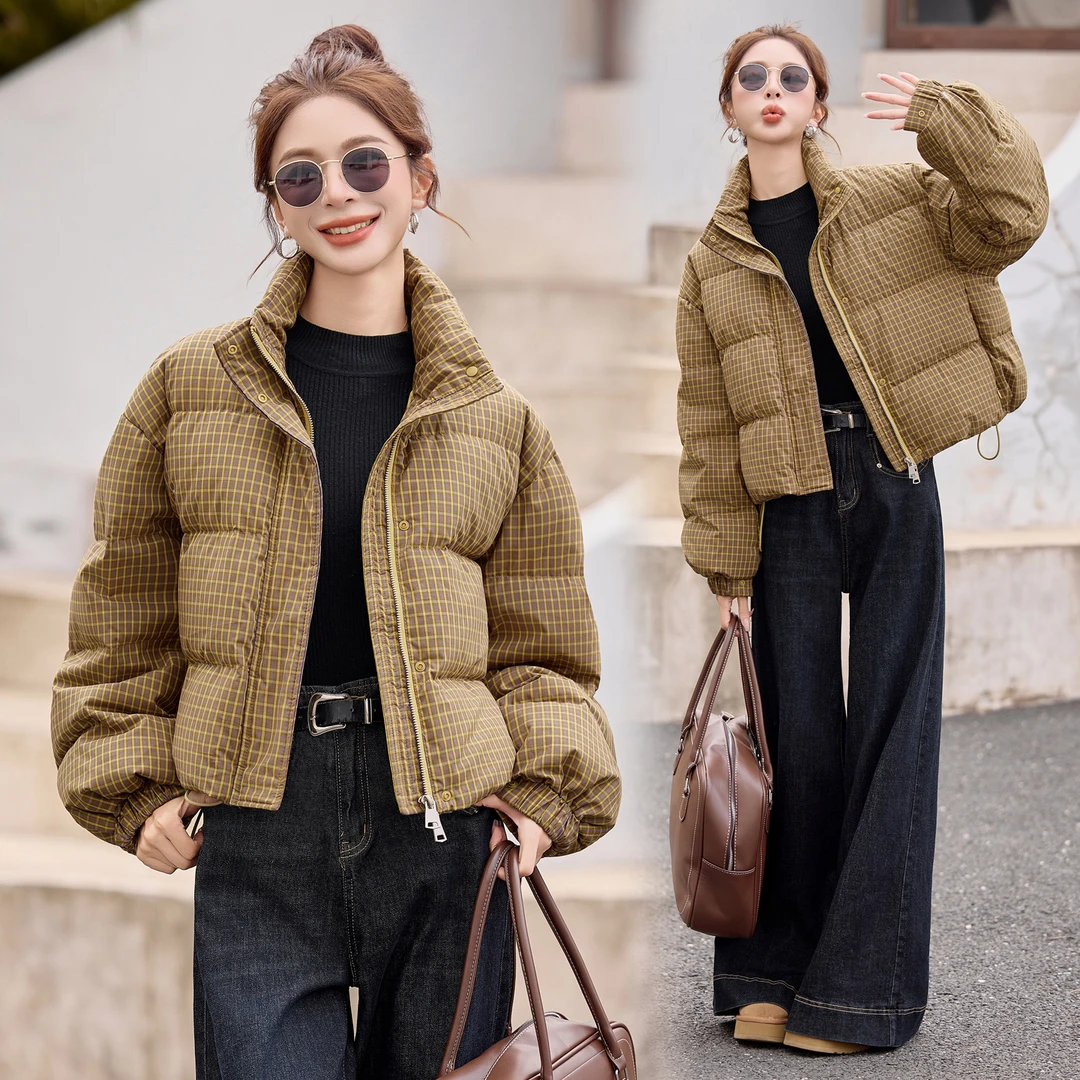 小个子格纹立领羽绒服女2025冬季新款洋气减龄白鸭绒面包服短外套