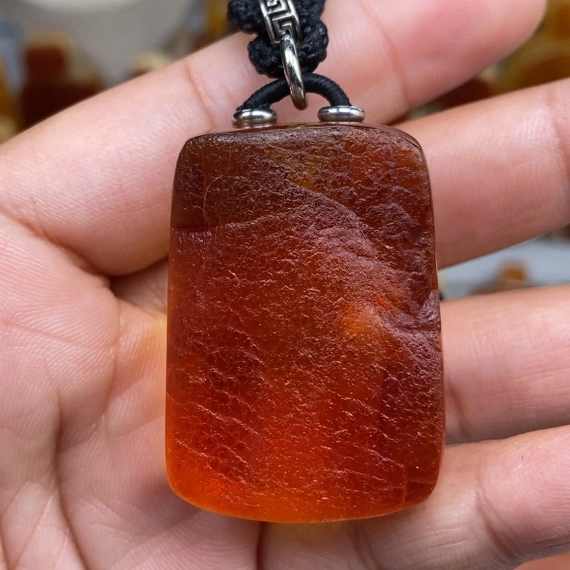 【闪购商品】琥珀颈饰未镶嵌