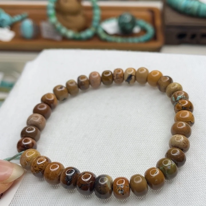 绿松石未镶嵌珠宝