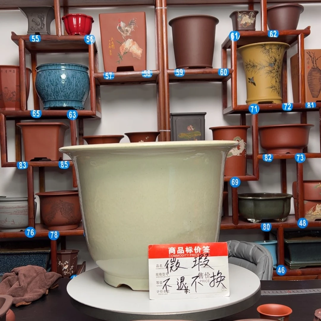 紫砂花盆背****侠紫砂花盆微瑕