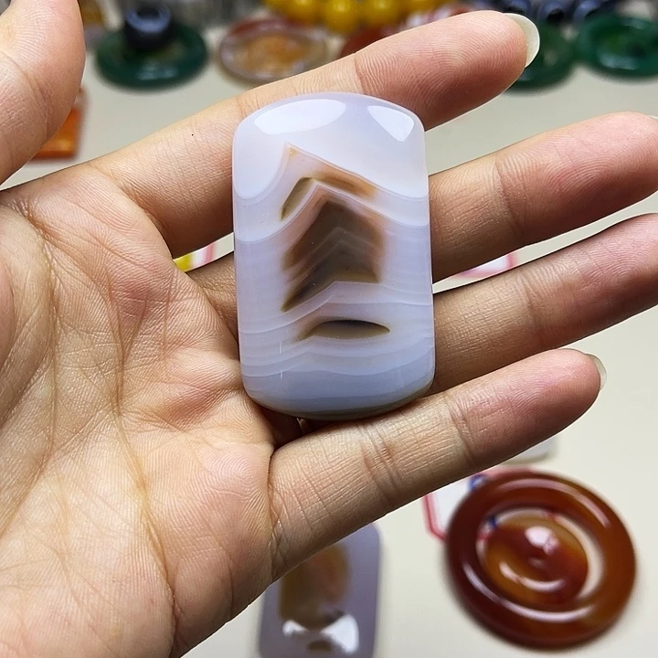 喜***蓝玛瑙/玉髓未镶嵌颈饰