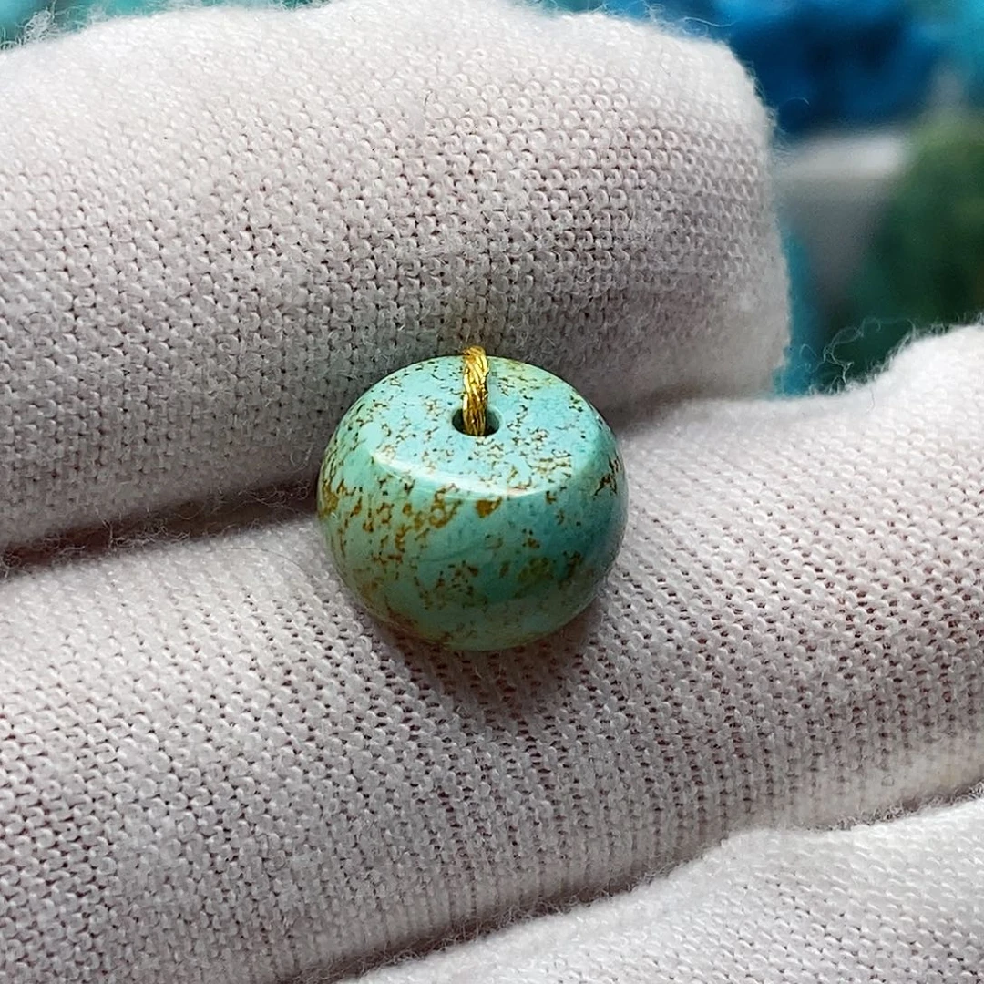 绿松石未镶嵌天然原矿 地大质检10.8mm