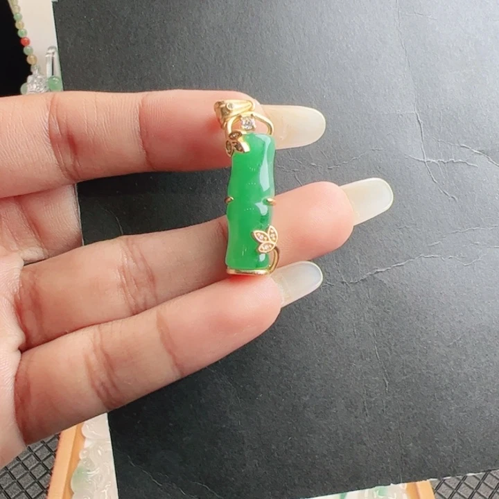 石英质玉未镶嵌吊坠(不含链)