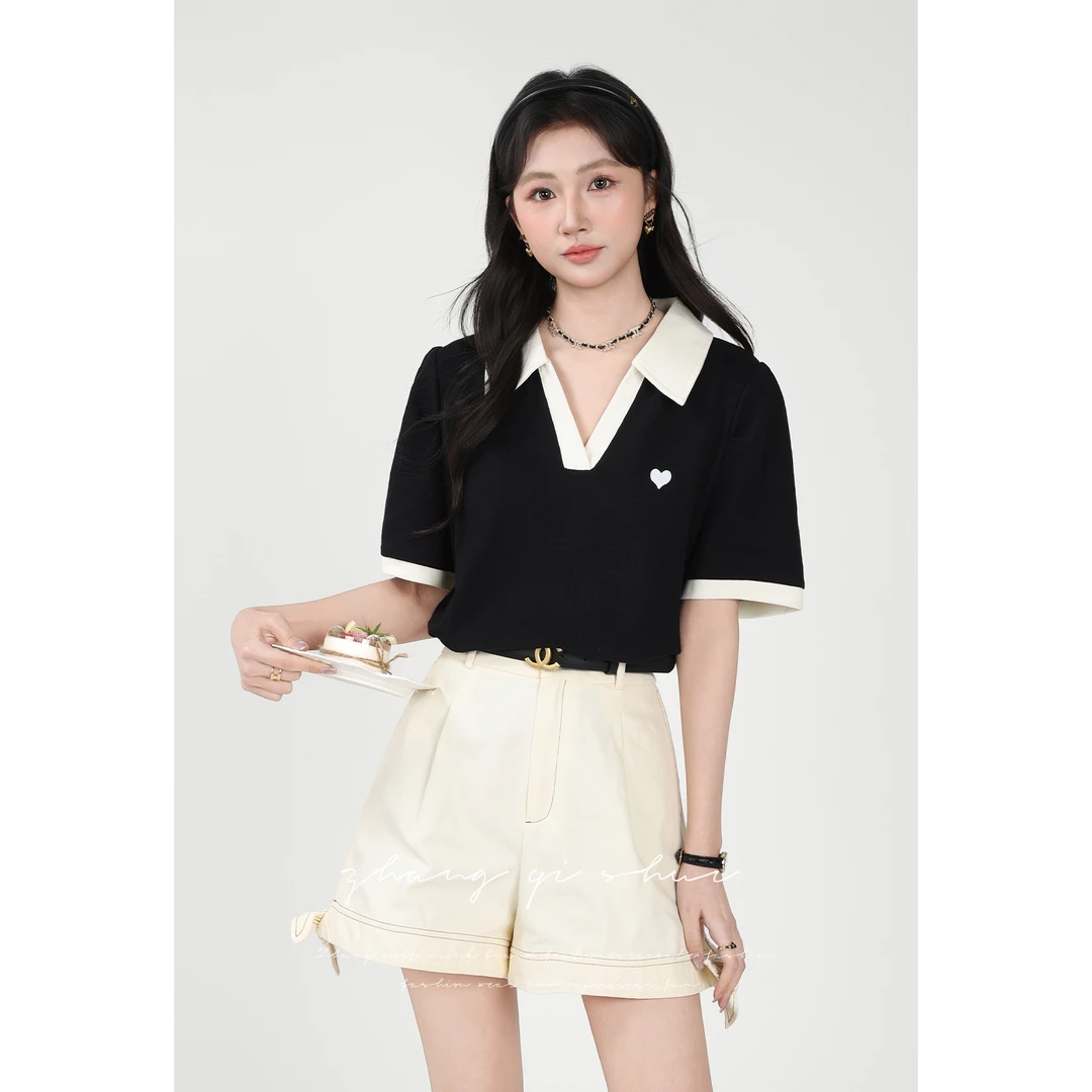 张汽水2025夏季新款黑色Polo领拼接短袖t恤女v领宽松显瘦正肩上衣