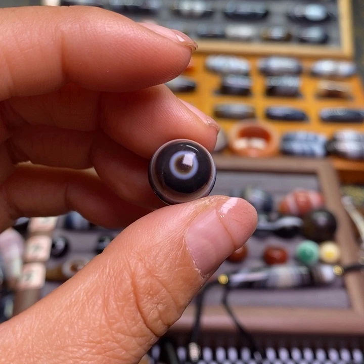 未镶嵌玛瑙/玉髓珠宝半成品巴*