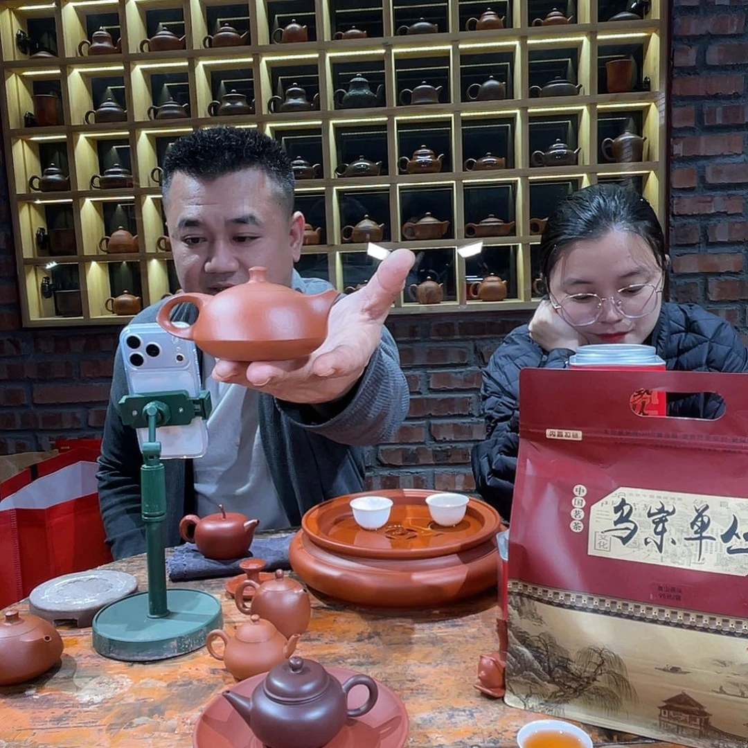 茶壶紫砂壶道来玉兔130cc左右