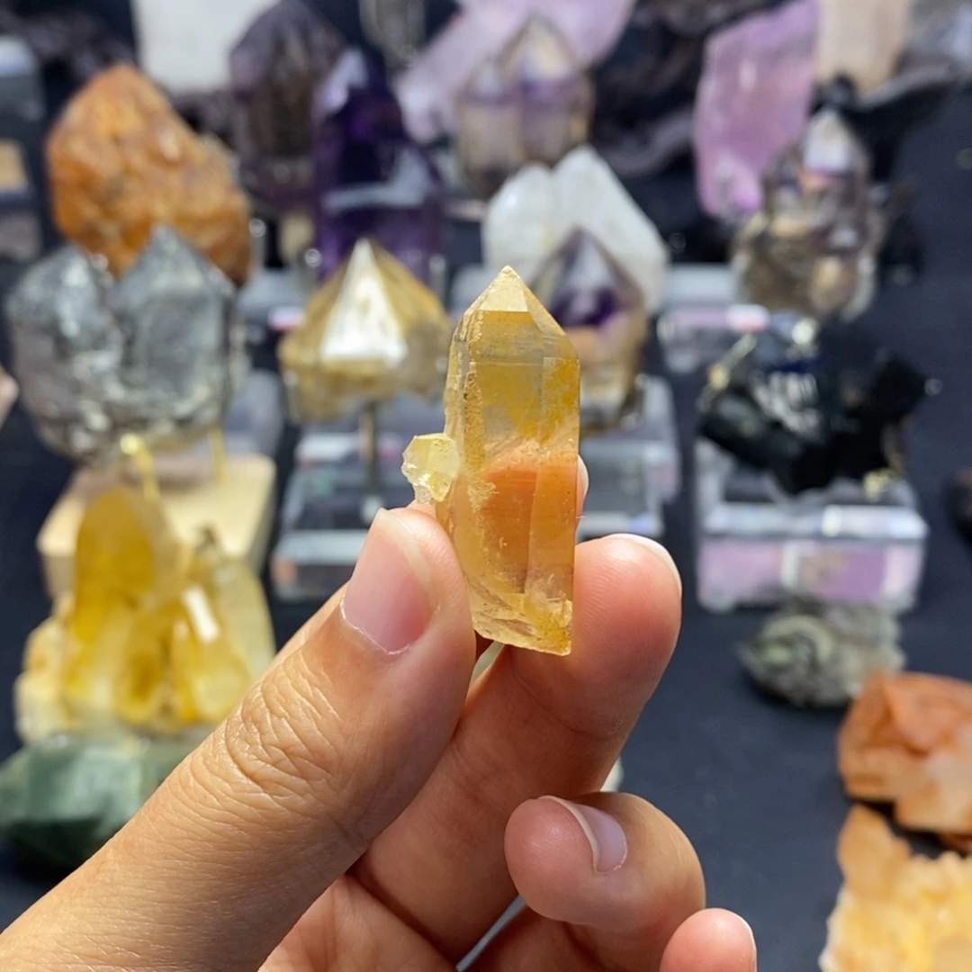 达***姆未镶嵌珠宝半成品水晶