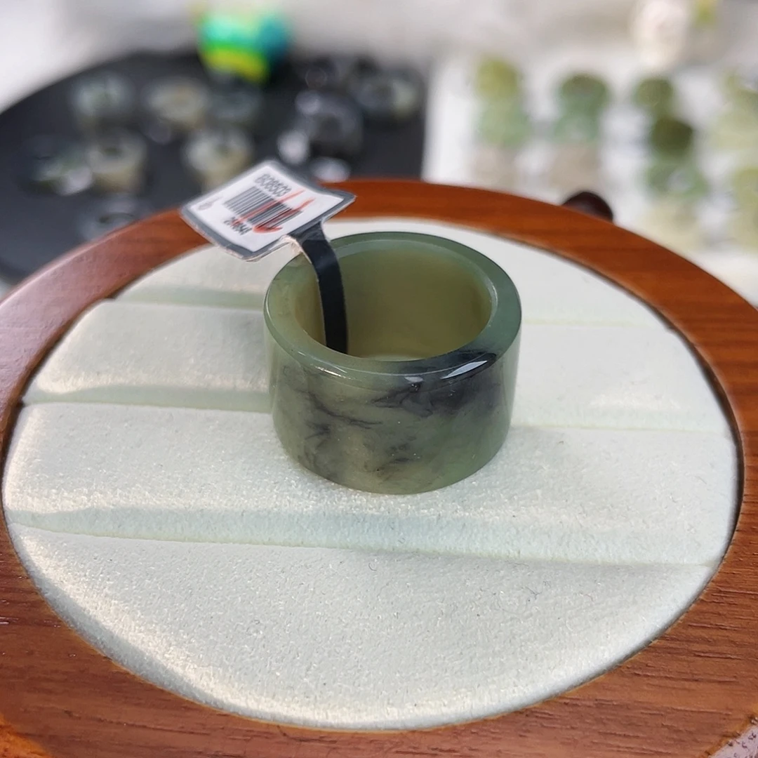 三***月和田玉未镶嵌戒指k101 绿青花直切18.4